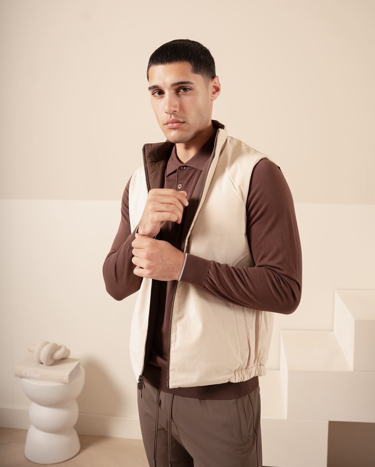 REVERSIBLE VEST - EBONY/BEIGE