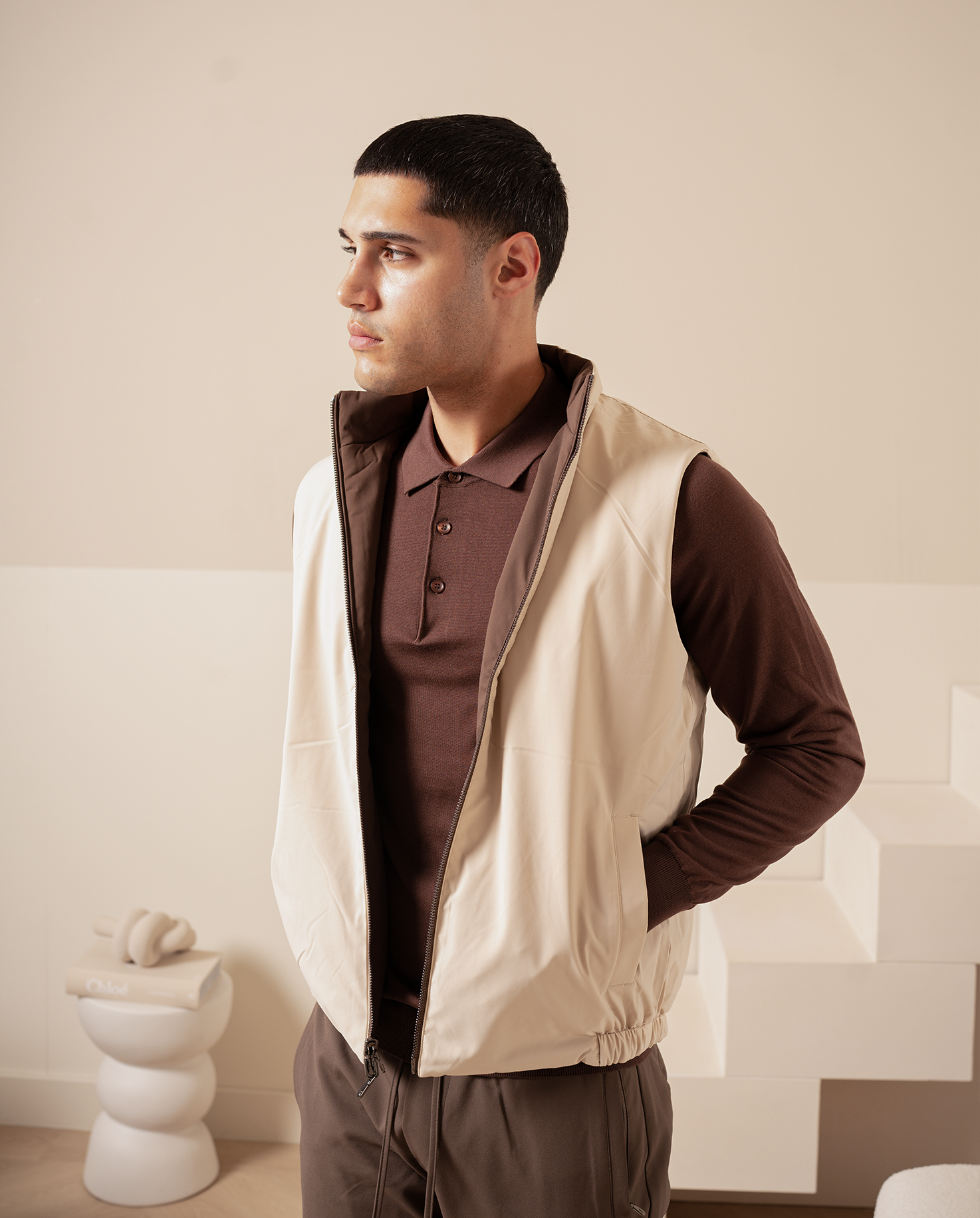 REVERSIBLE VEST - EBONY/BEIGE