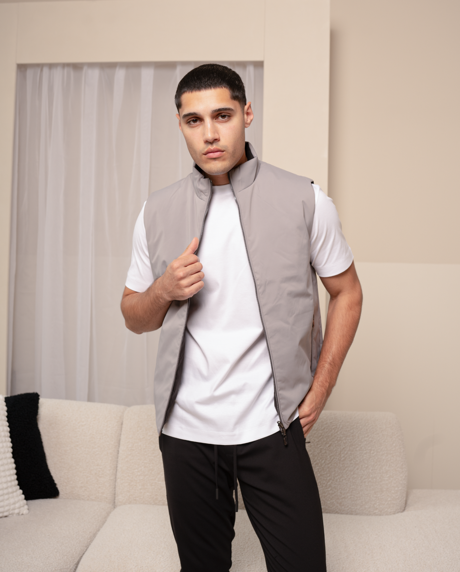 REVERSIBLE VEST - BLACK/GREY