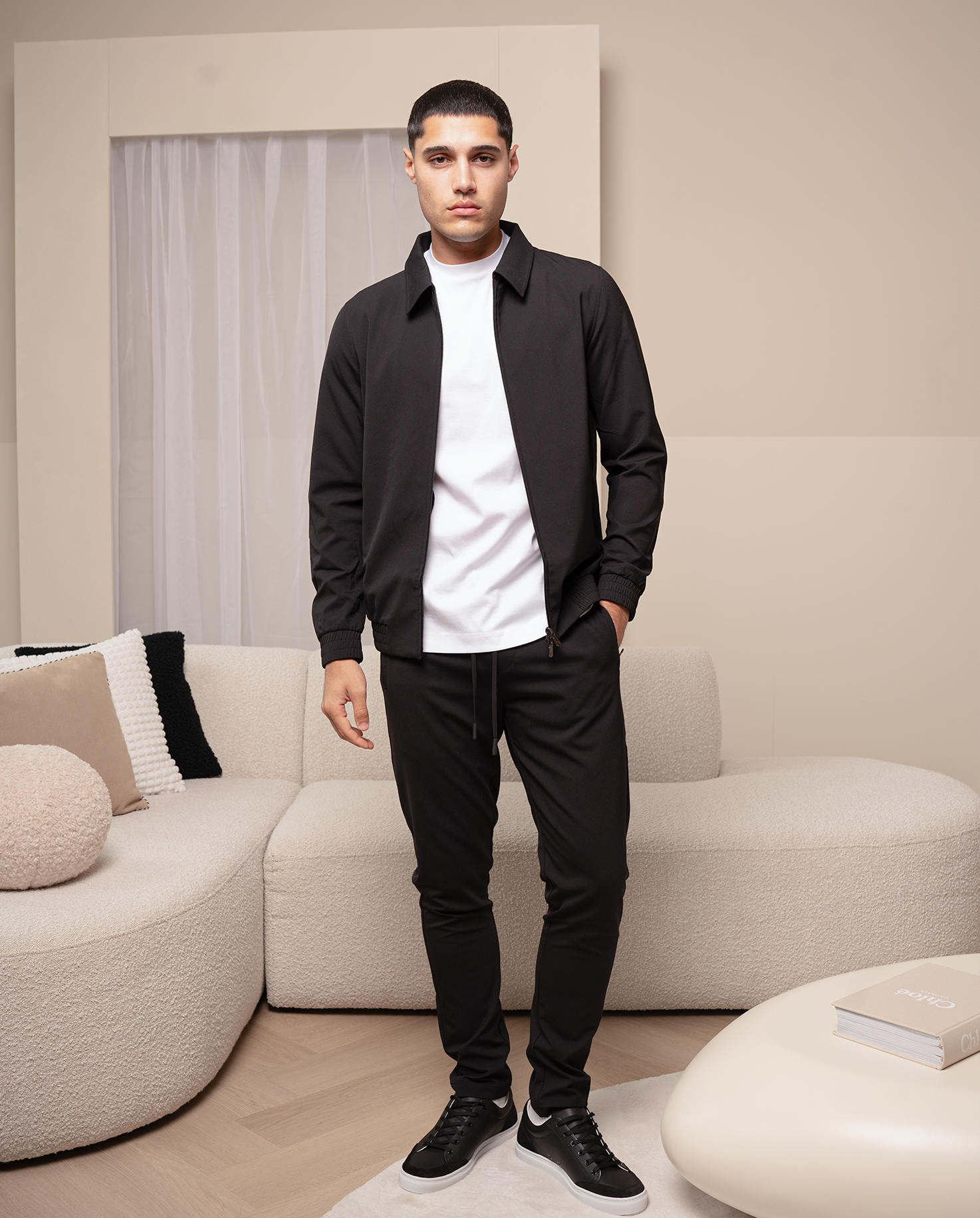 TECH JACKET - BLACK