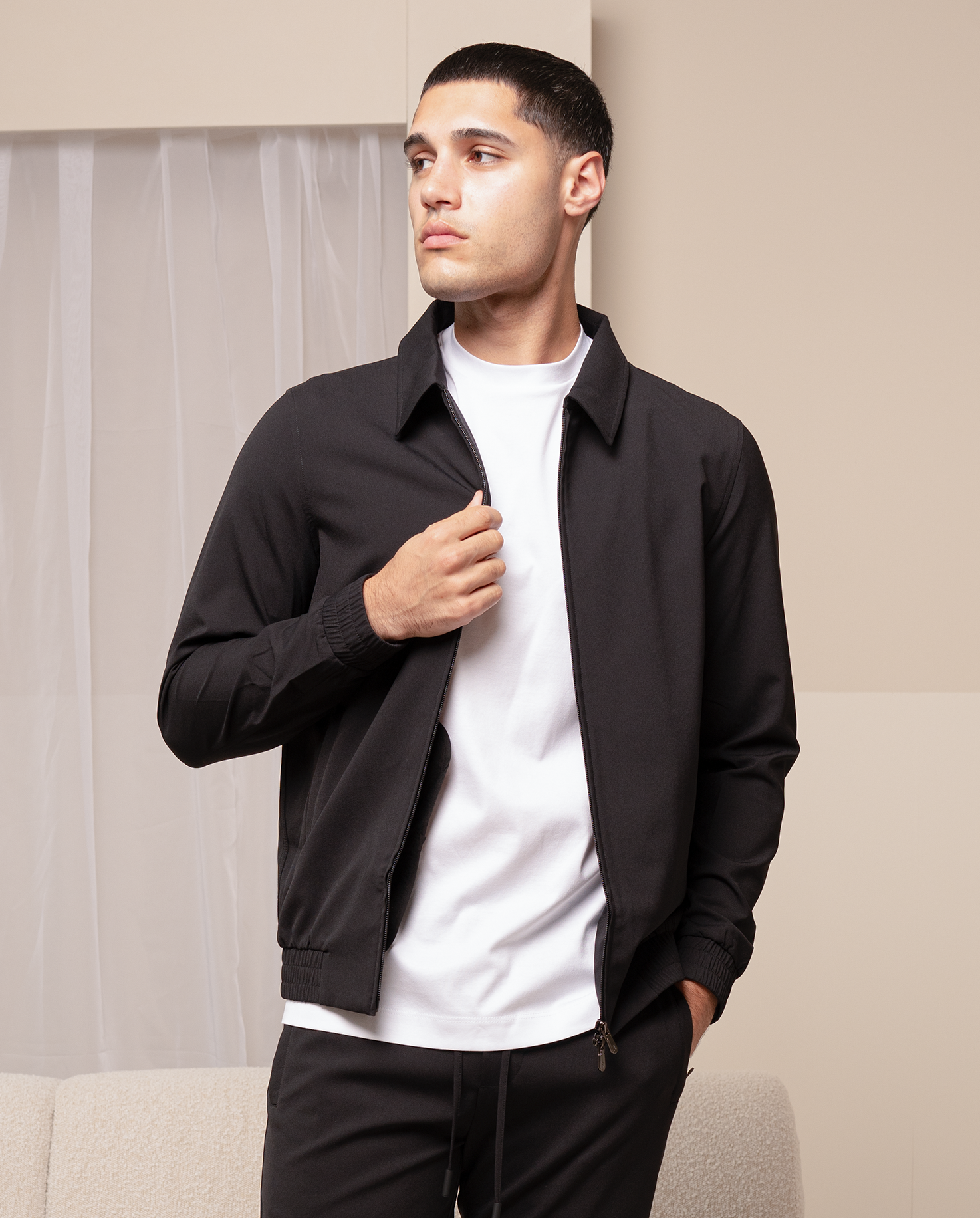 TECH JACKET - BLACK