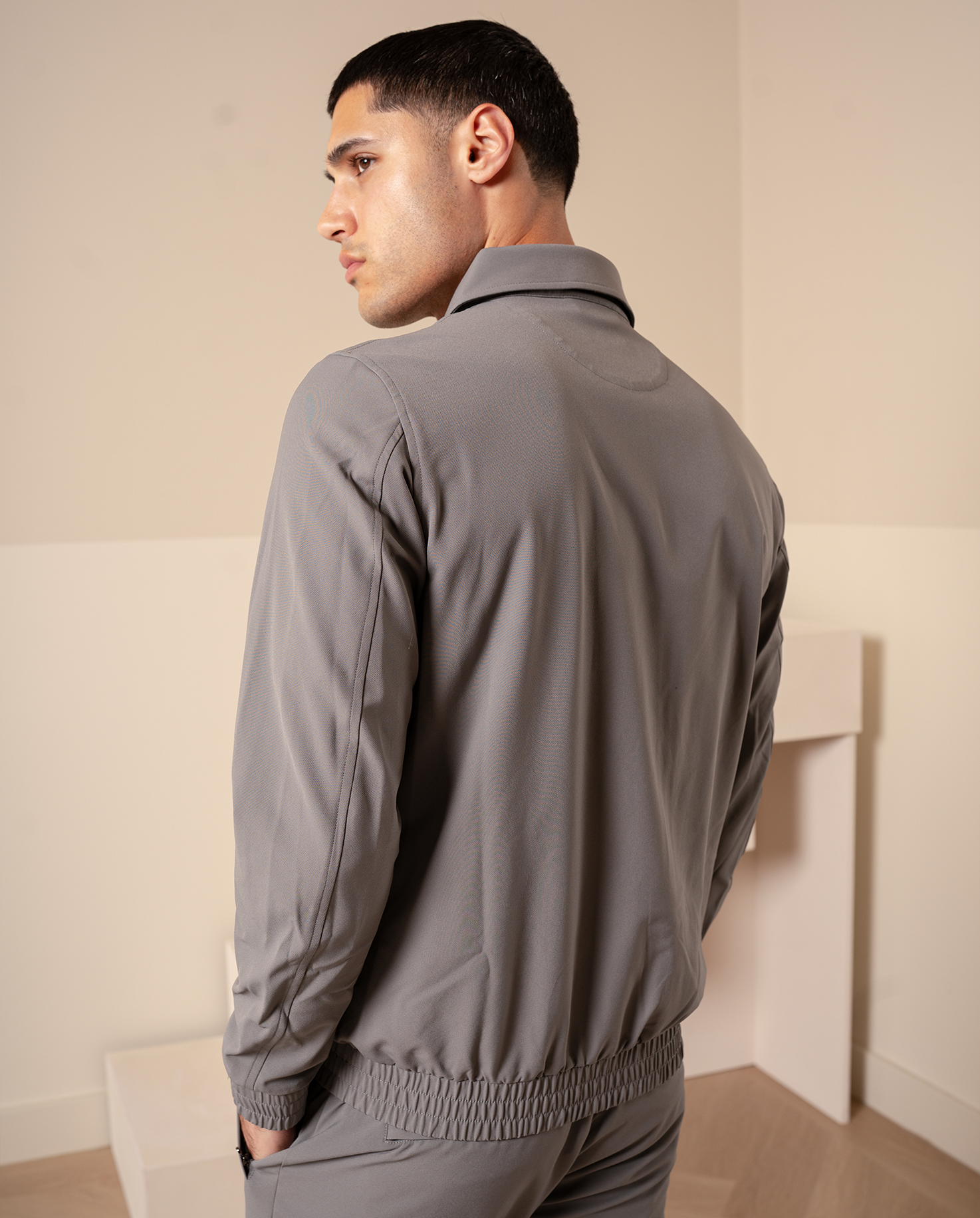 TECH JACKET - GREY