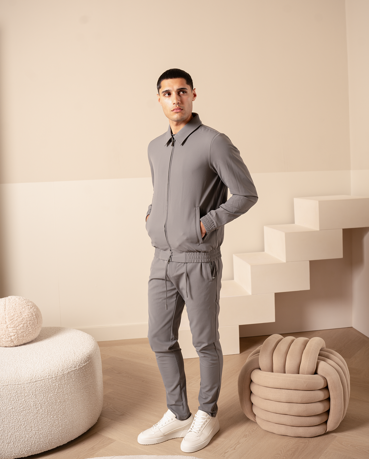 TECH JACKET - GREY