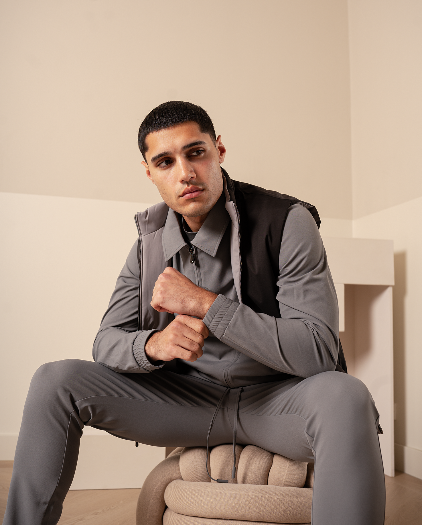 TECH JACKET - GREY